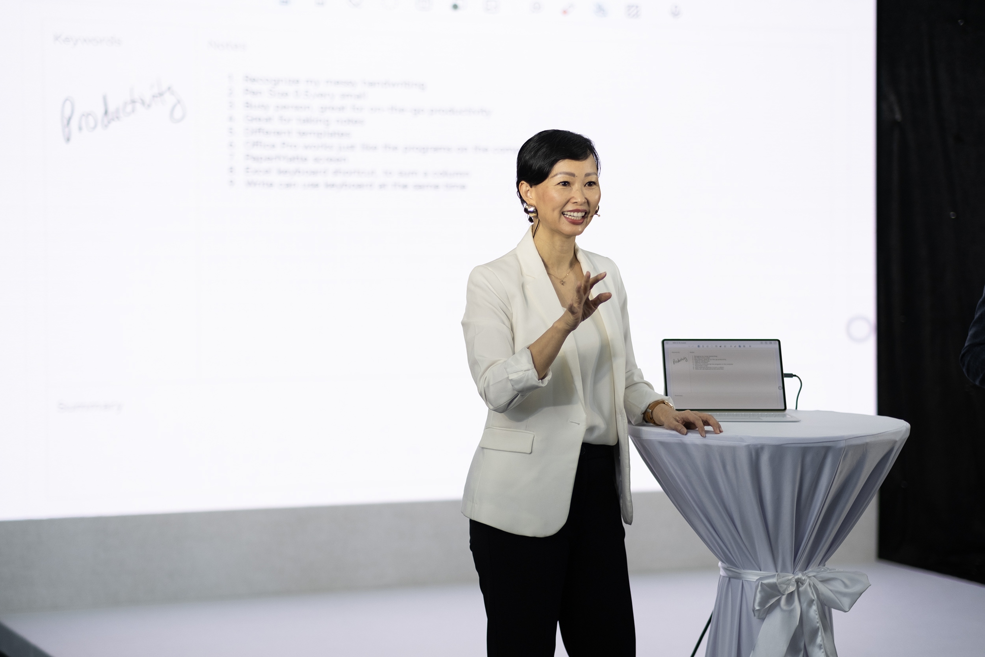 Huawei ra mắt máy tính bảng gọn nhẹ 12,2 inch, giá 23,99 triệu đồng - Ảnh 3