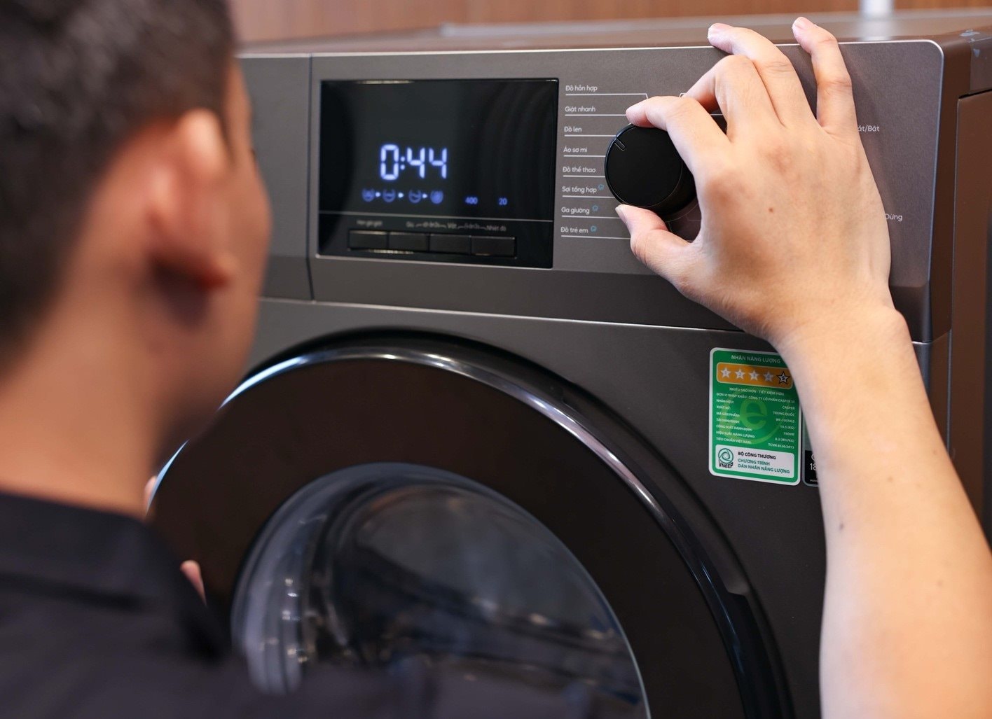 Đây là mẫu máy giặt cửa ngang tiết kiệm điện, sở hữu công nghệ giặt hơi nước SteamWash, giá từ 6 triệu đồng - Ảnh 7