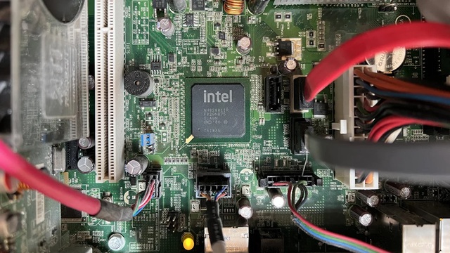 Ai cũng phấn khởi vì Nvidia "ăn nên làm ra", sắp mở trung tâm AI ở Việt Nam: Chỉ công ty này là buồn nhất - Ảnh 2