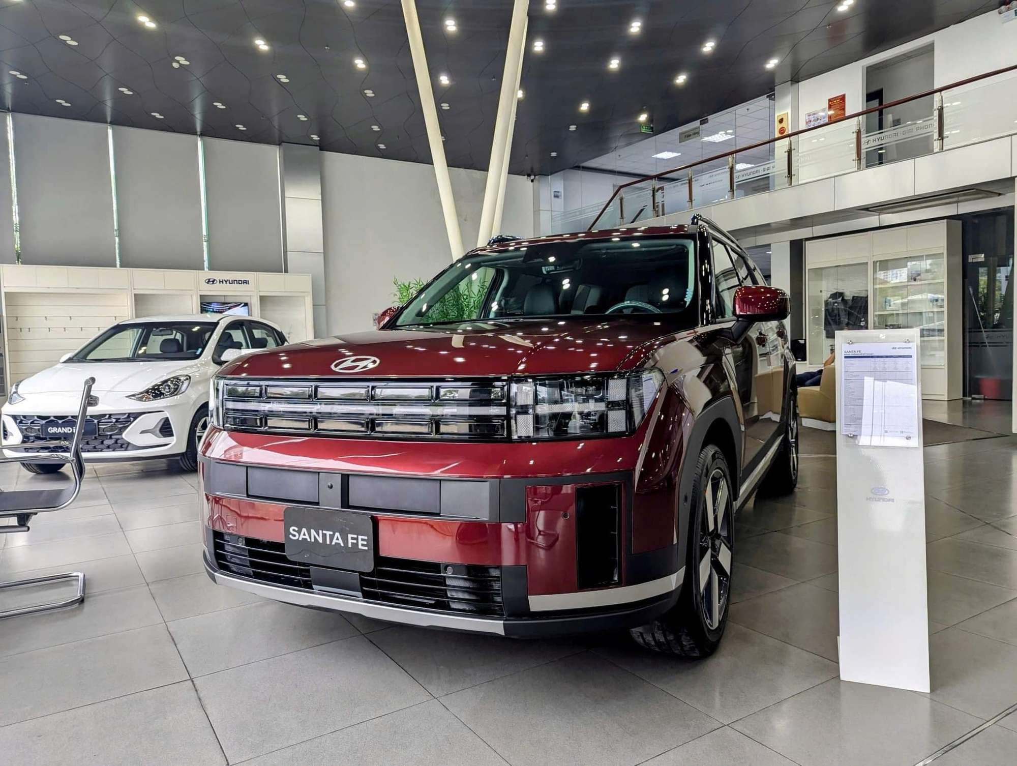 Loạt xe giảm giá như chưa hết chính sách: CR-V còn từ hơn 900 triệu, Xpander thêm bản ưu đãi, Territory tiệm cận CX-5, nhưng cũng có mẫu 'quay xe' - Ảnh 4