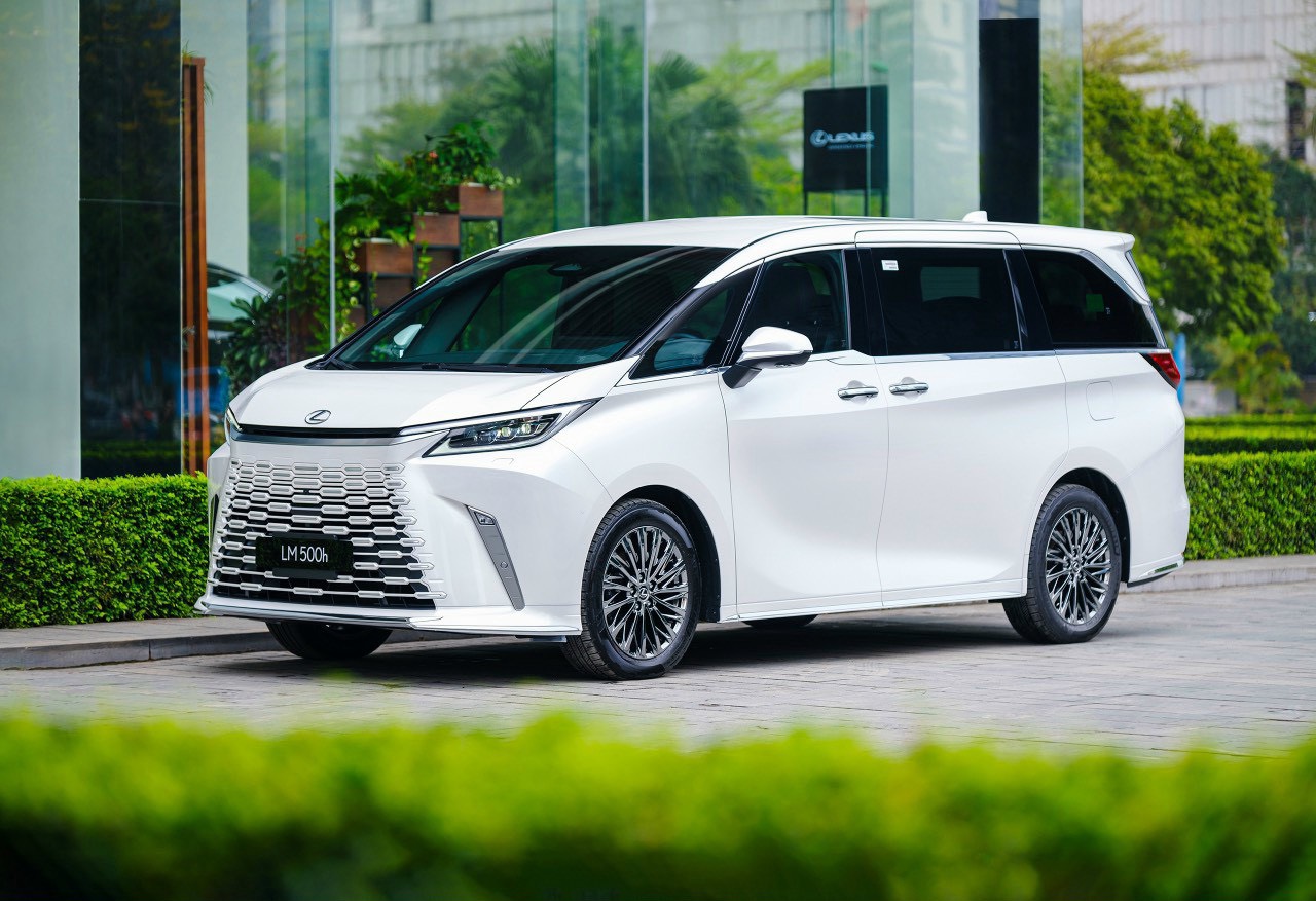7 xe hybrid ra mắt Việt Nam 2024: 'Ăn xăng như ngửi' chỉ 1,4 lít/100km, nhiều nhất cũng chỉ 7,7 lít/100km - Ảnh 7