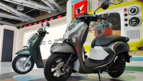 2 mẫu xe máy Honda chuẩn bị về VN: Có mẫu chỉ 'ăn' 1,4L/100km - Ảnh 1