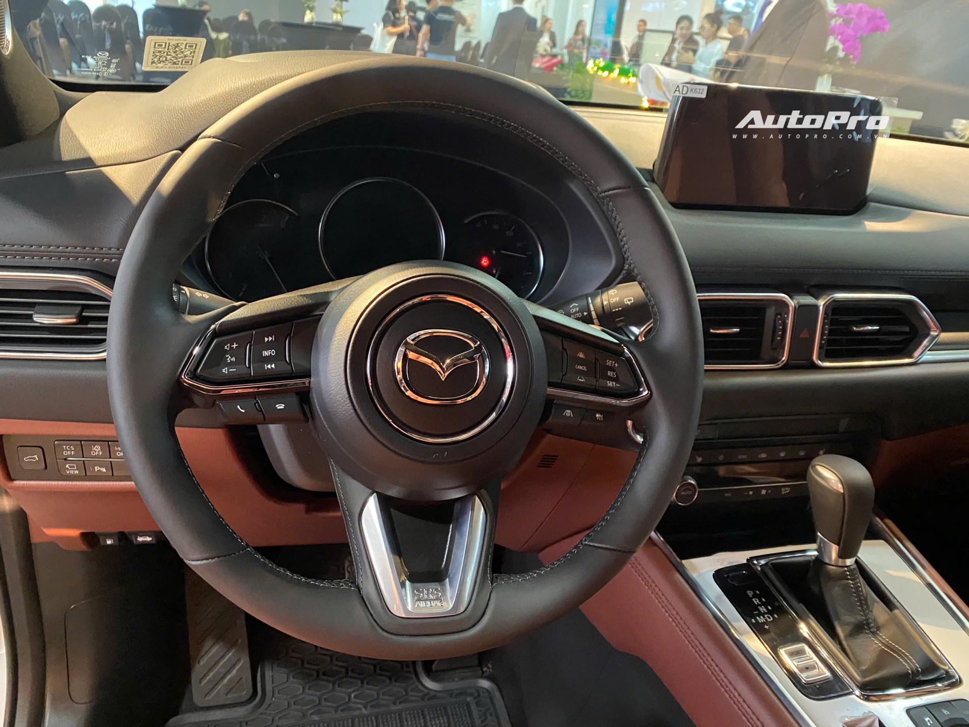 Ảnh thực tế Mazda CX-8 2024 giá cao nhất 1,149 tỷ tại đại lý: Thiết kế thay đổi, thêm tính năng công nghệ cạnh tranh Santa Fe - Ảnh 14