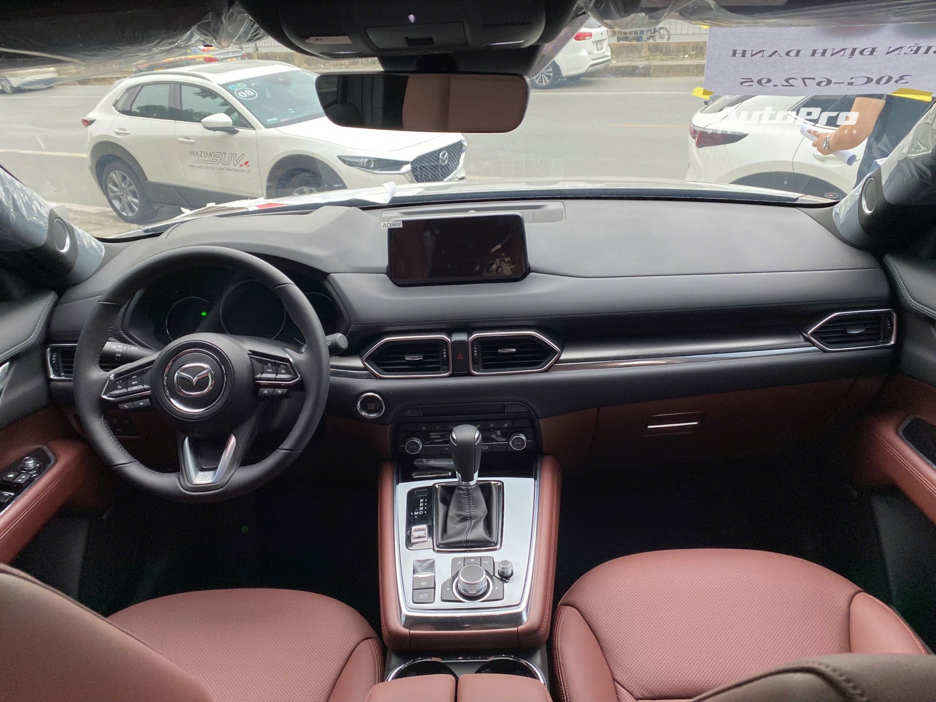 Ảnh thực tế Mazda CX-8 2024 giá cao nhất 1,149 tỷ tại đại lý: Thiết kế thay đổi, thêm tính năng công nghệ cạnh tranh Santa Fe - Ảnh 11