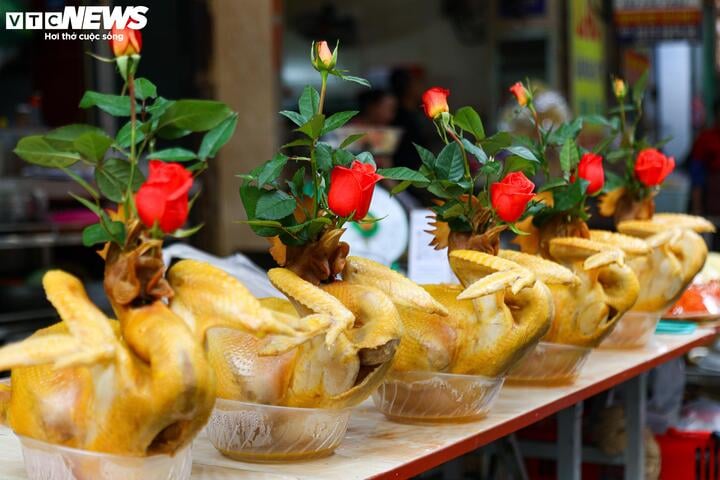 Thị trường mùng 1 cuối cùng của năm Giáp Thìn: Giá cau tăng gấp đôi - Ảnh 16