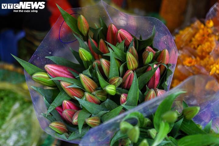 Thị trường mùng 1 cuối cùng của năm Giáp Thìn: Giá cau tăng gấp đôi - Ảnh 4