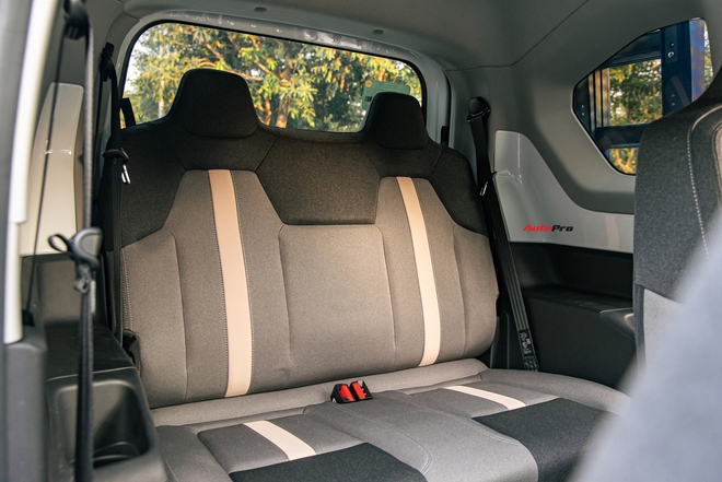 Mua VinFast VF 3 cho vợ nhưng thích quá lấy dùng ké, kỹ sư ô tô chia sẻ: ‘Thay đổi hẳn thói quen, nuôi rẻ như xe máy’ - Ảnh 23