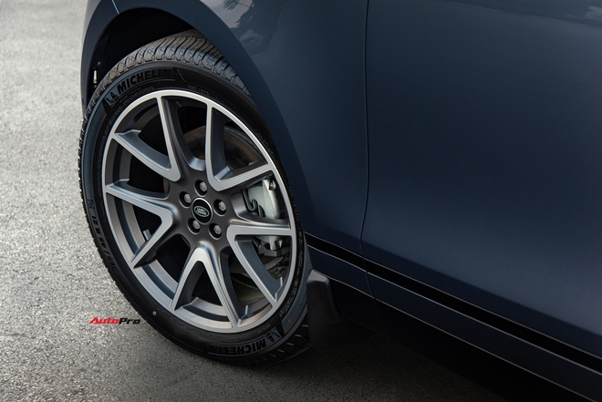 Range Rover Velar mới - Thay đổi ít nhưng chất - Ảnh 11