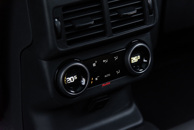 Range Rover Velar mới - Thay đổi ít nhưng chất - Ảnh 21