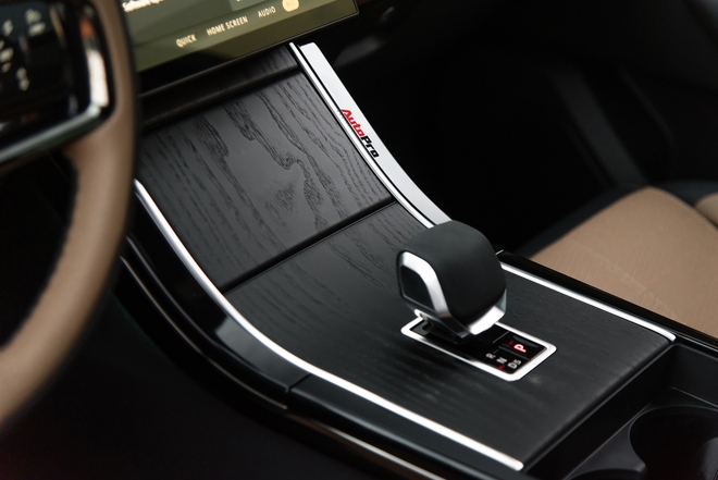 Range Rover Velar mới - Thay đổi ít nhưng chất - Ảnh 15