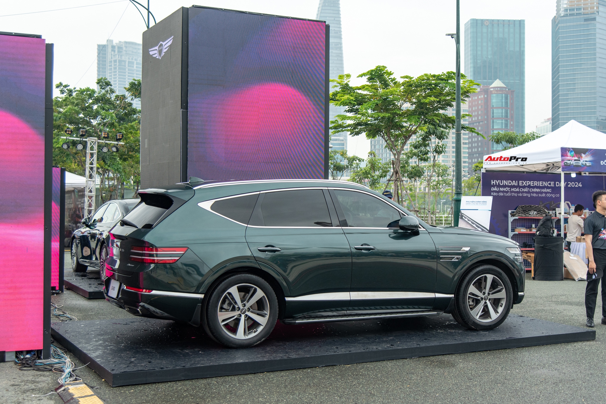 Cận cảnh Hyundai Ioniq 5 N độ drift vừa về Việt Nam: Gần 650 mã, thêm khung chống lật và phanh tay, giả lập sang số như xe xăng - Ảnh 16