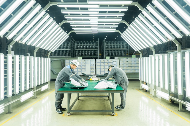 Trên 80% linh kiện một chiếc ô tô sẽ do Việt Nam sản xuất: 2 nhà máy này của VinFast góp công lớn! - Ảnh 5