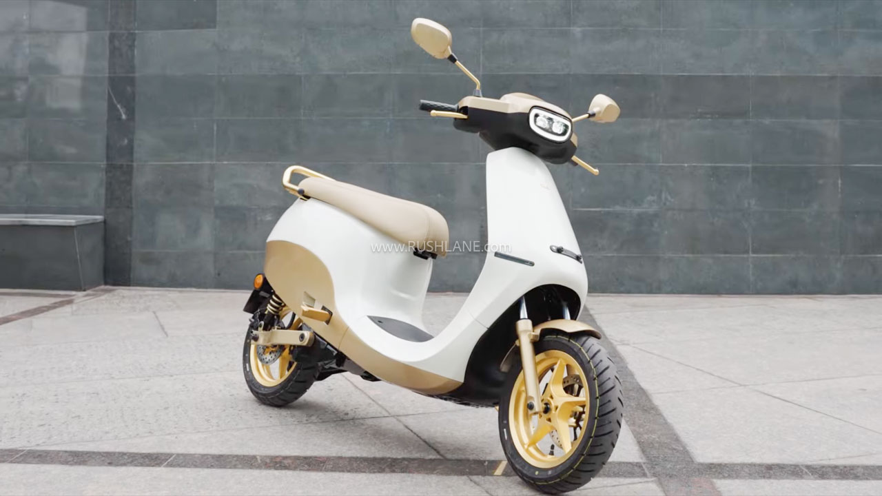 Ngắm chiếc xe tay ga được dát vàng thật 24k, có tiền cũng khó mua được - Ảnh 5