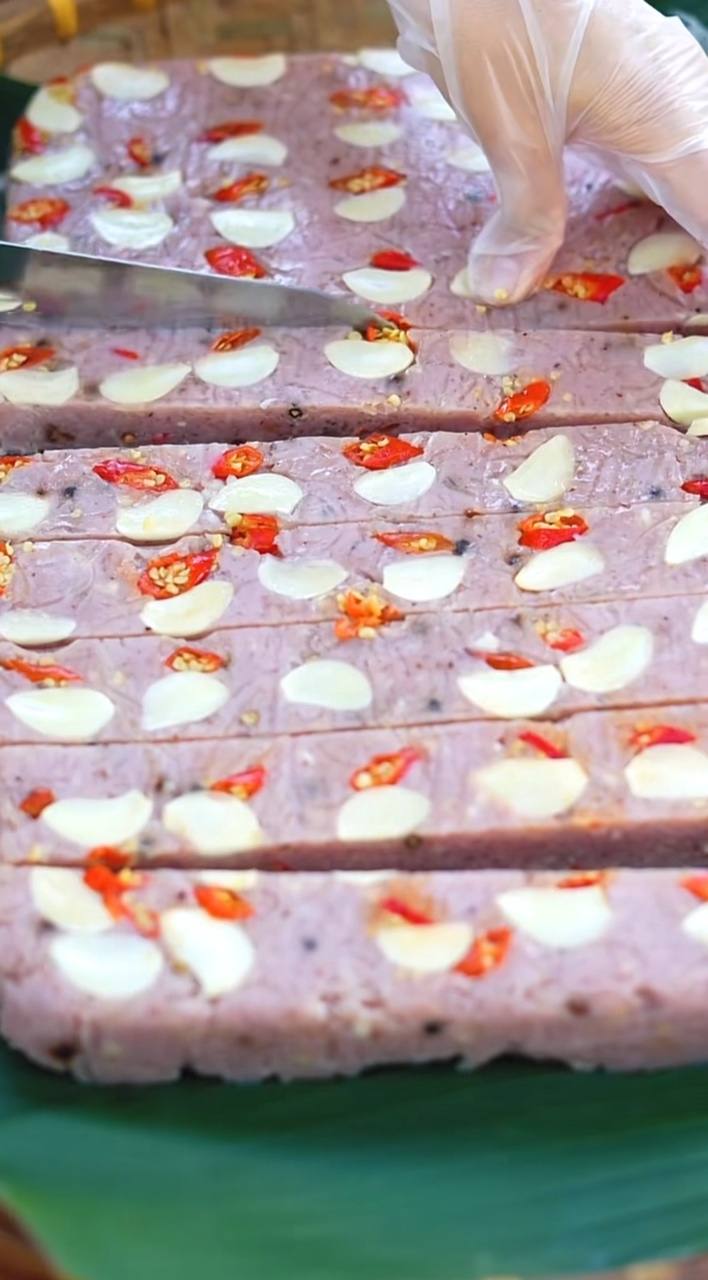 Không phải phở hay gỏi cuốn, đây mới là món ăn đang vươn tầm thế giới, người nước ngoài thi nhau mukbang - Ảnh 7