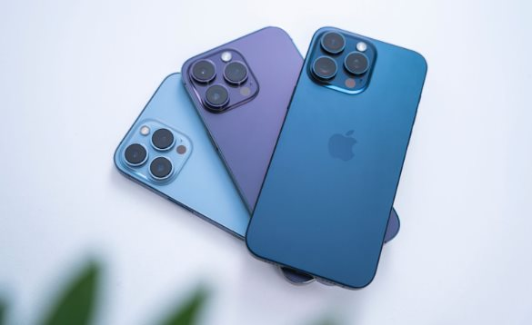 4 chiếc iPhone Pro Max giảm giá thủng đáy dịp cuối năm, 15 Pro Max gây "sốc" nhất - Ảnh 2