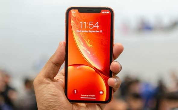 Mẫu iPhone "gây bão" một thời giờ giá chỉ còn 3 triệu: 6 năm vẫn chạy tốt, khả năng lên được cả iOS 19 - Ảnh 1