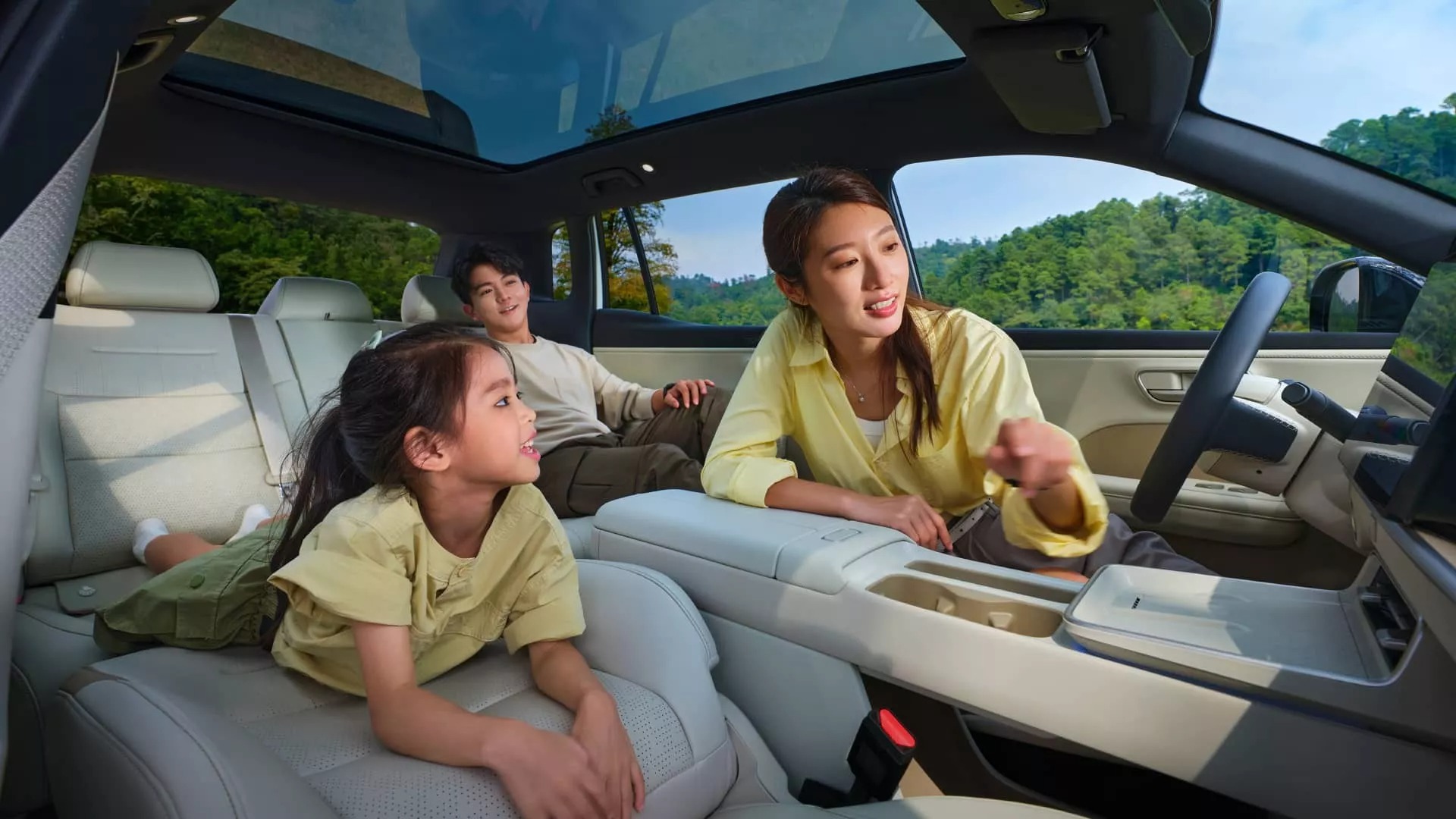 Toyota bZ3X ra mắt: Giá quy đổi chỉ từ 350 triệu đồng, chạy tới 620km/sạc, màn gần 15inch, camera, cảm biến 'dát' đầy quanh xe - Ảnh 8