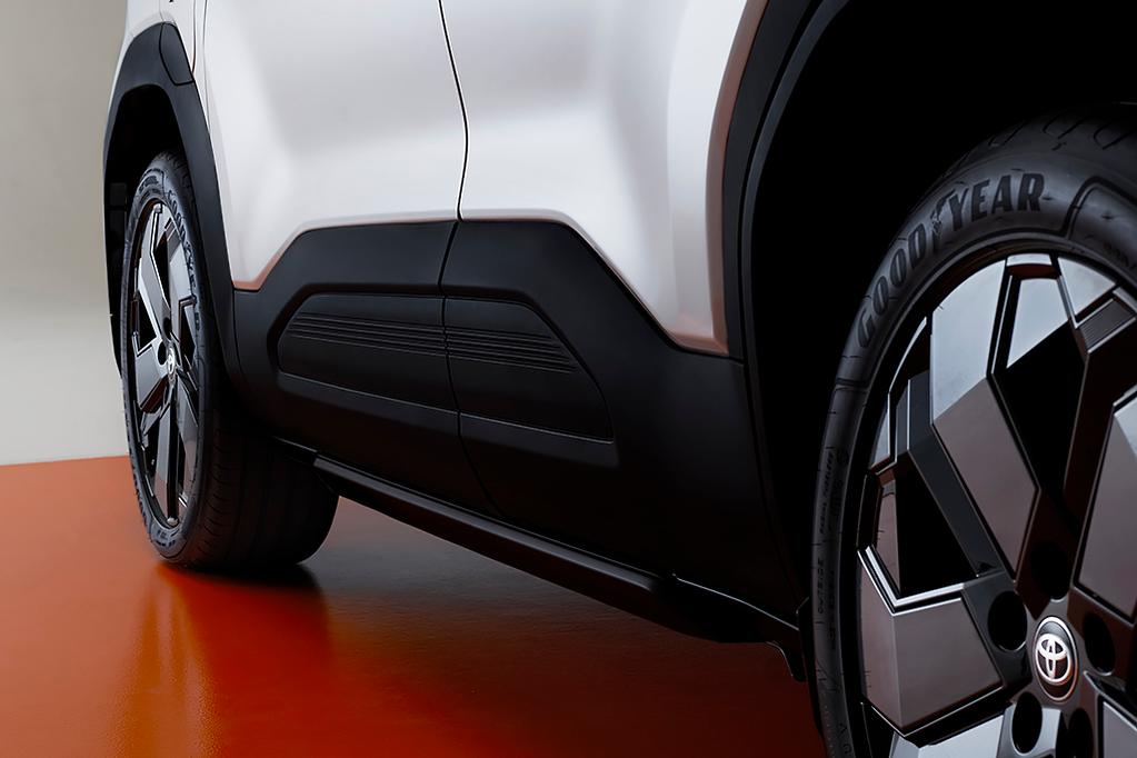 Toyota ra mắt tân binh SUV điện mới: chung hạng Mitsubishi Xforce, ngoại hình như song sinh với Suzuki - Ảnh 3