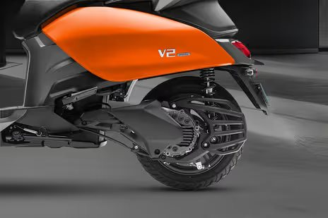 Xe ga kiểu dáng lạ giá từ 26 triệu đồng - Ảnh 4