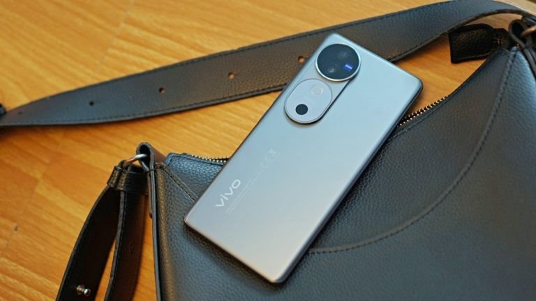 Smartphone 5G, camera Zeiss giá 13 triệu từ vivo - Ảnh 2