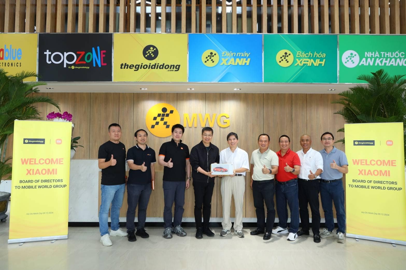 Thế Giới Di Động ký kết hợp tác chiến lược với Xiaomi: Sẽ bán thêm cả điện máy, thiết bị IoT - Ảnh 1