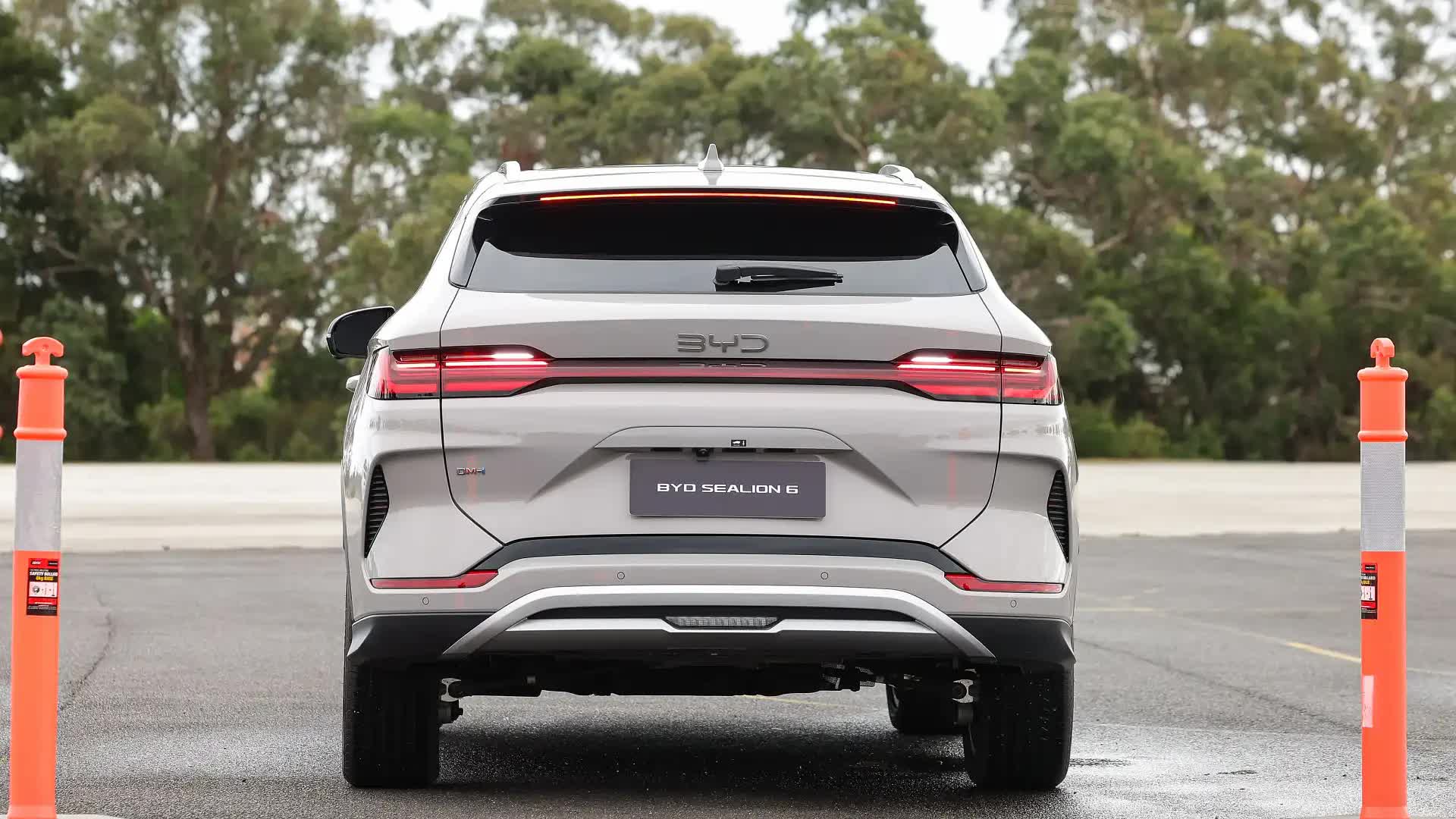 SUV hybrid đầu tiên của BYD tiến gần thêm 1 bước ra mắt khách Việt: siêu tiết kiệm xăng chỉ 1,1 lít/100 km, thách thức trực tiếp Honda CR-V - Ảnh 2