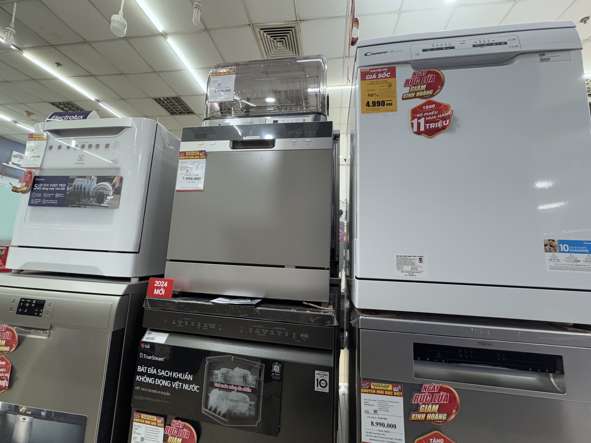 Máy rửa chén mini giá rẻ bán tràn lan trên mạng - Ảnh 1