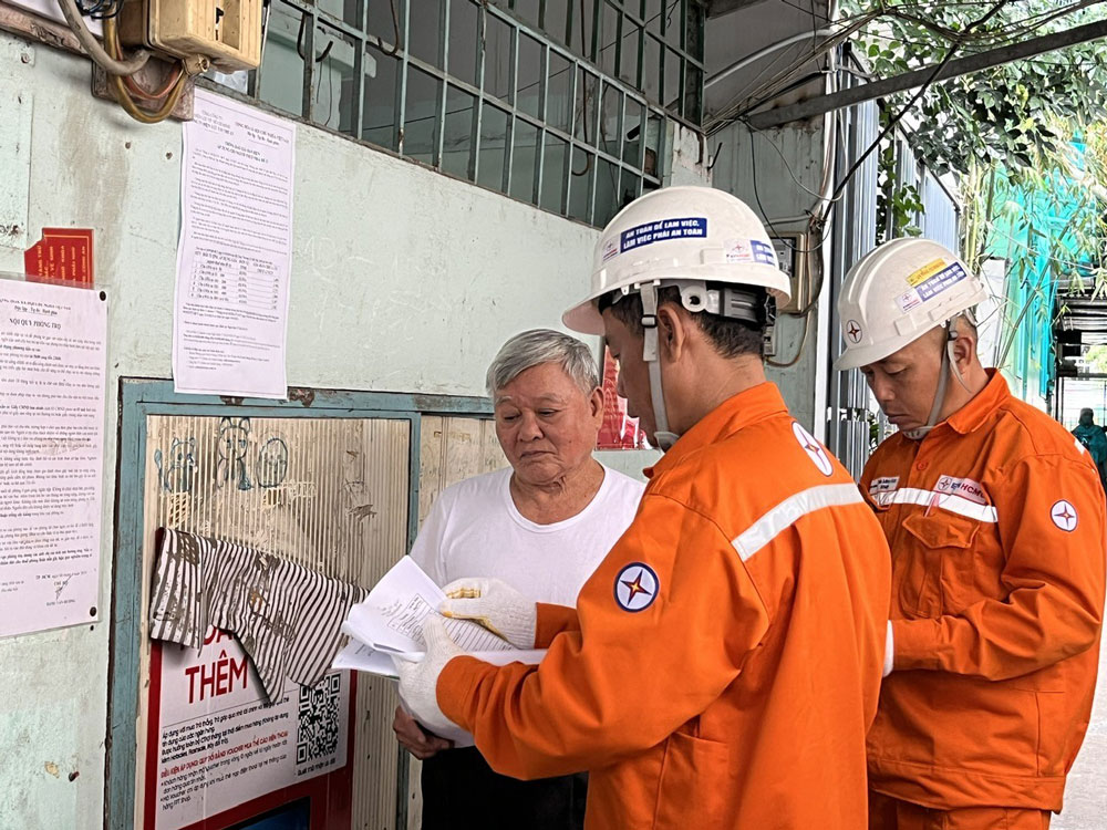 Giá điện dự báo tăng, tác động 2 nhóm khách hàng - Ảnh 1