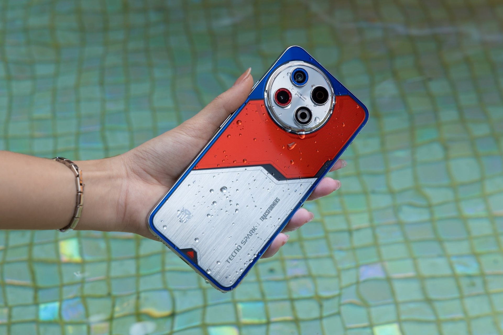 Mẫu điện thoại giá nhỉnh hơn 5 triệu đồng: Camera "khủng" 108MP, pin trâu khó có đối thủ - Ảnh 1