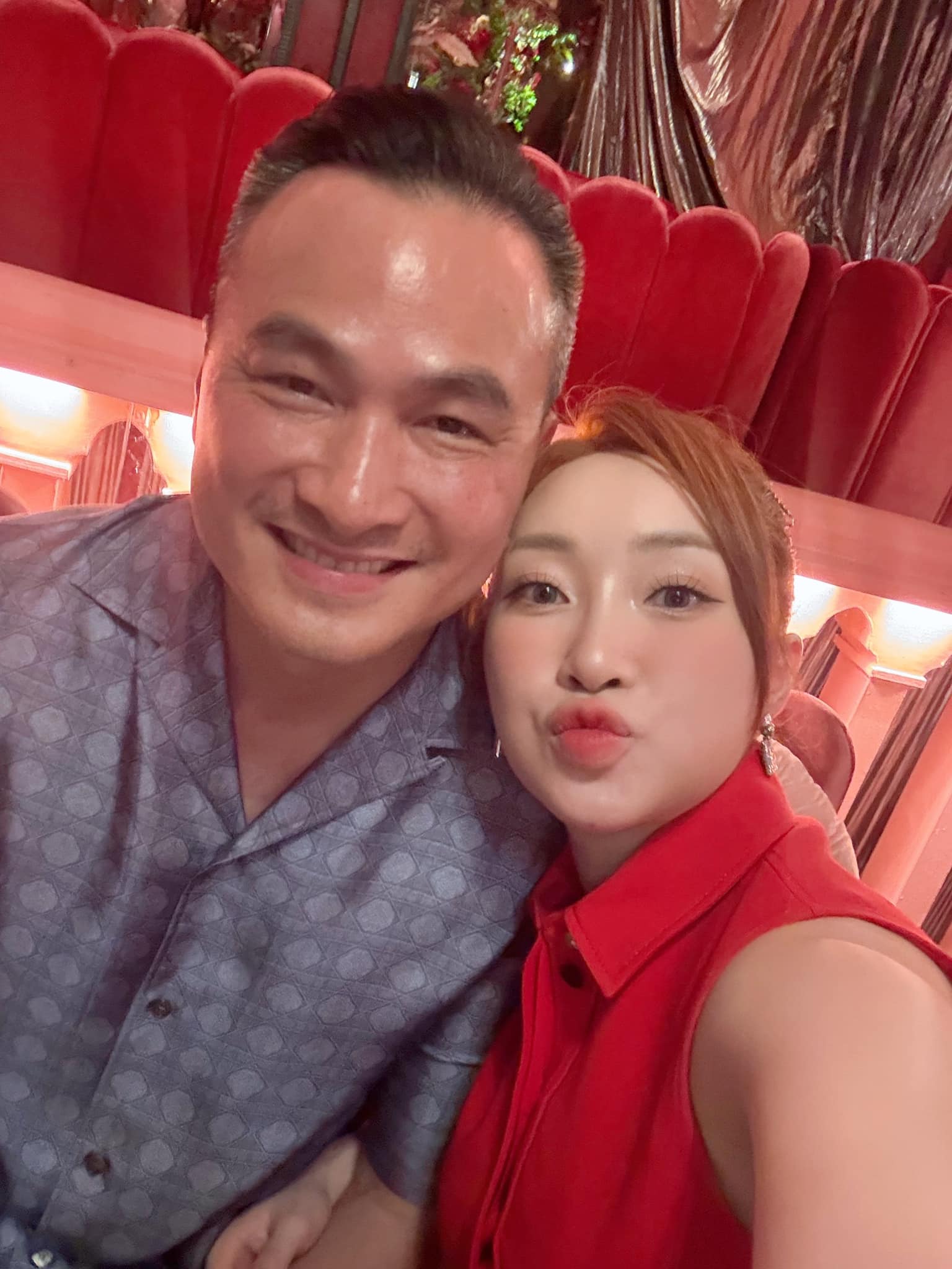 Sao nam Vbiz 12 giờ đêm vẫn gọi vợ ra làm 1 việc, soi clip cận cảnh mới gây bất ngờ - Ảnh 10