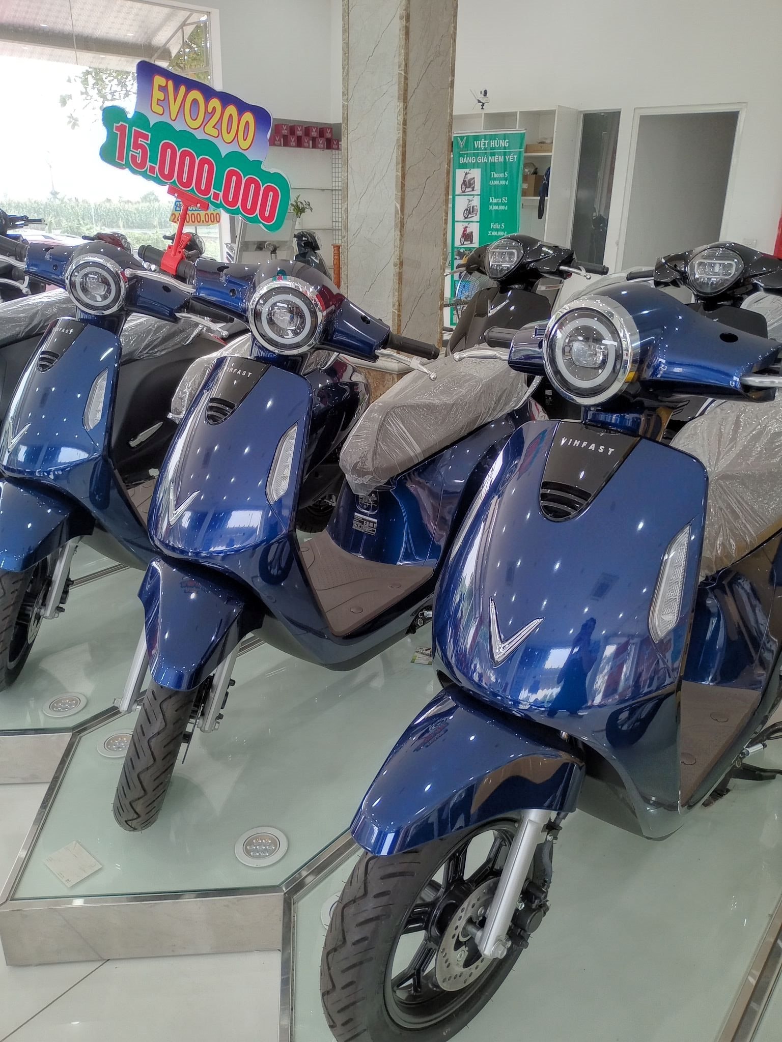 Sau ô tô, VinFast gia hạn chính sách khuyến mãi cực khủng lên tới 12 triệu cho xe máy điện - Ảnh 2