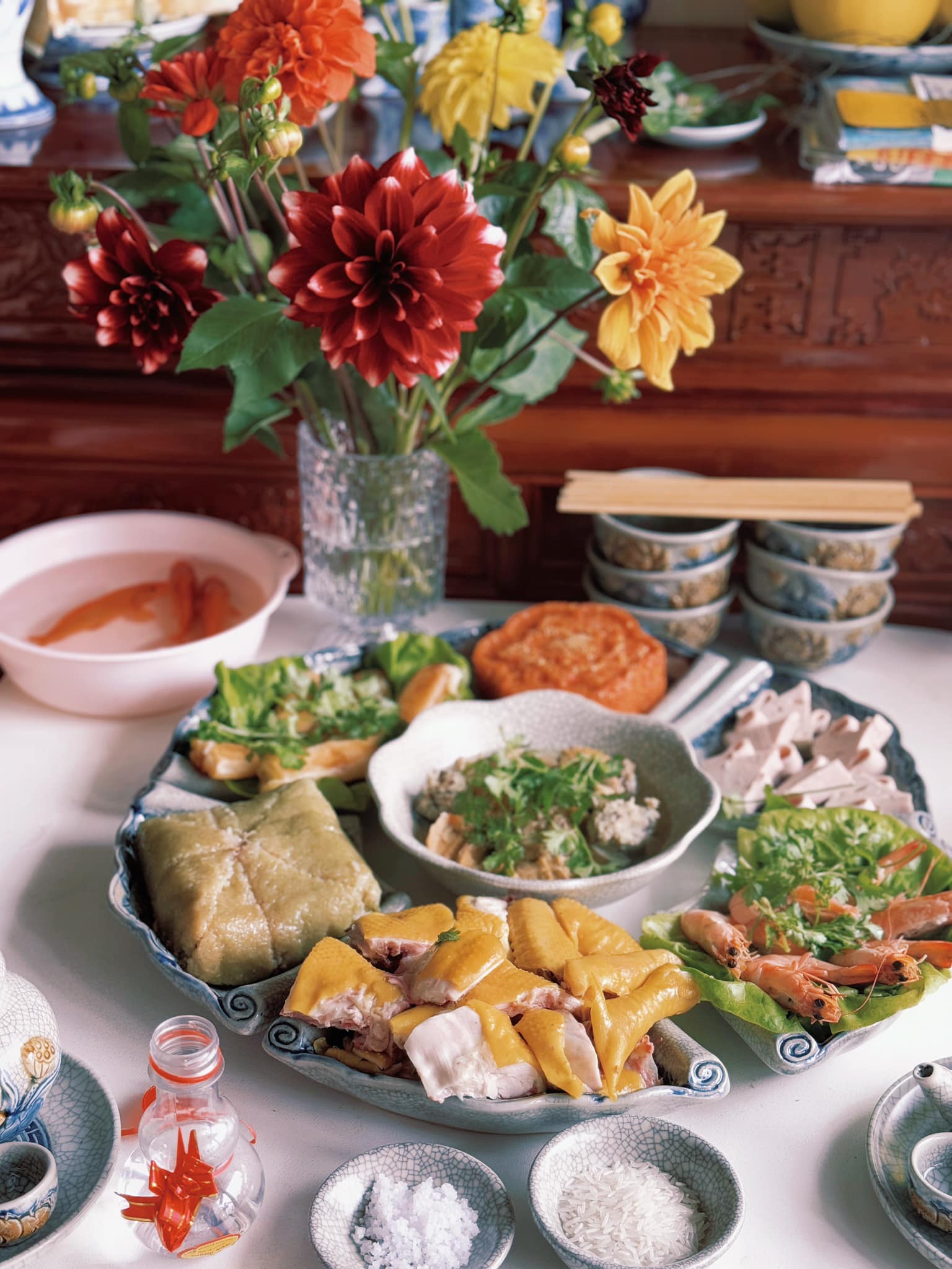 "Đại hội" khoe mâm cúng ông Công ông Táo tràn ngập MXH, có nhà làm cả món hot trend TikTok - Ảnh 8