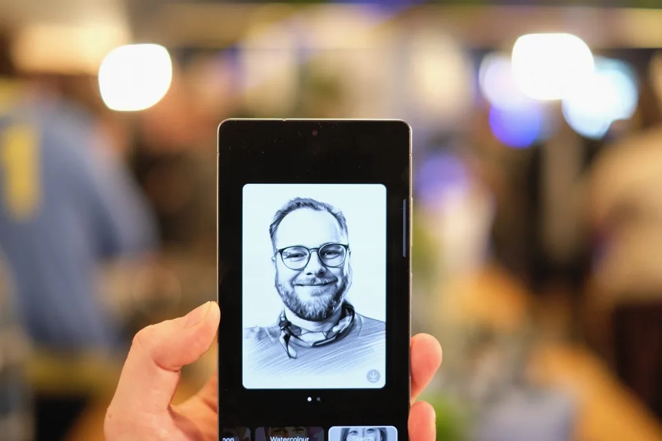 Galaxy S25 lộ diện: Ngoại hình "bình cũ rượu mới", tính năng thông minh vượt trội - Ảnh 2