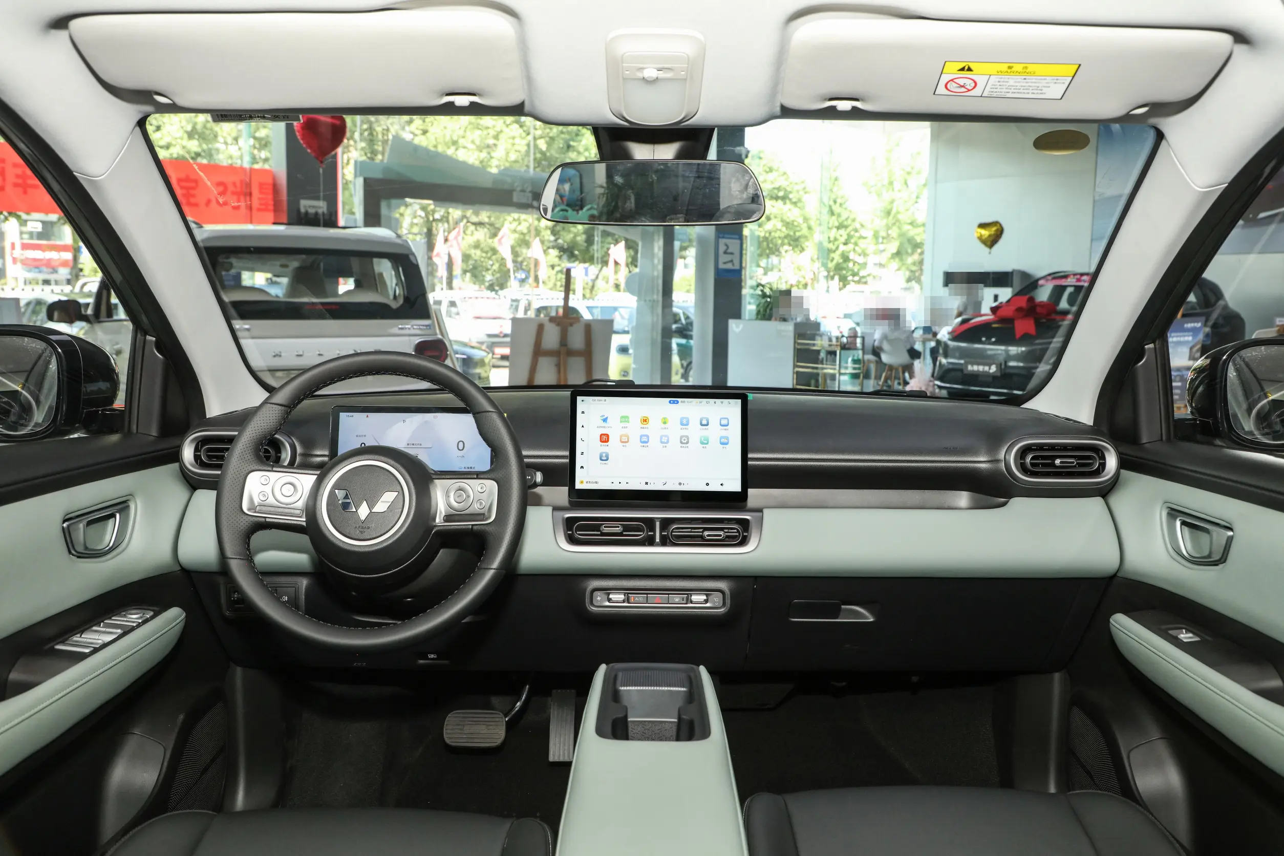 Thị trường ô tô nóng bỏng tay ngay đầu năm 2025, một mẫu SUV điện vừa mở bán tại Việt Nam bất ngờ đại hạ giá còn 288 triệu đồng tại quê nhà - Ảnh 3