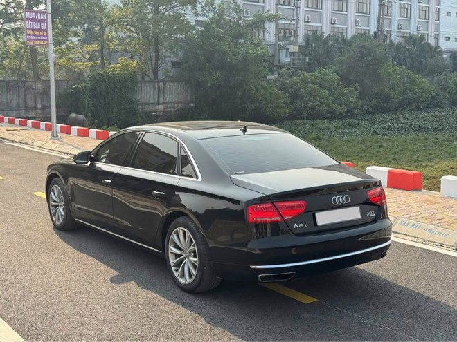 5 xe cũ biểu tượng của đại gia tầm giá Camry mua chơi Tết: Có chiếc siêu sang cỡ Rolls-Royce, ngồi cực êm - Ảnh 3