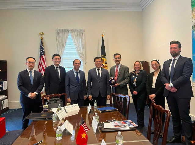 Việt Nam và Mỹ đạt thỏa thuận giải quyết tranh chấp về thuế chống bán phá giá cá tra, basa - Ảnh 1