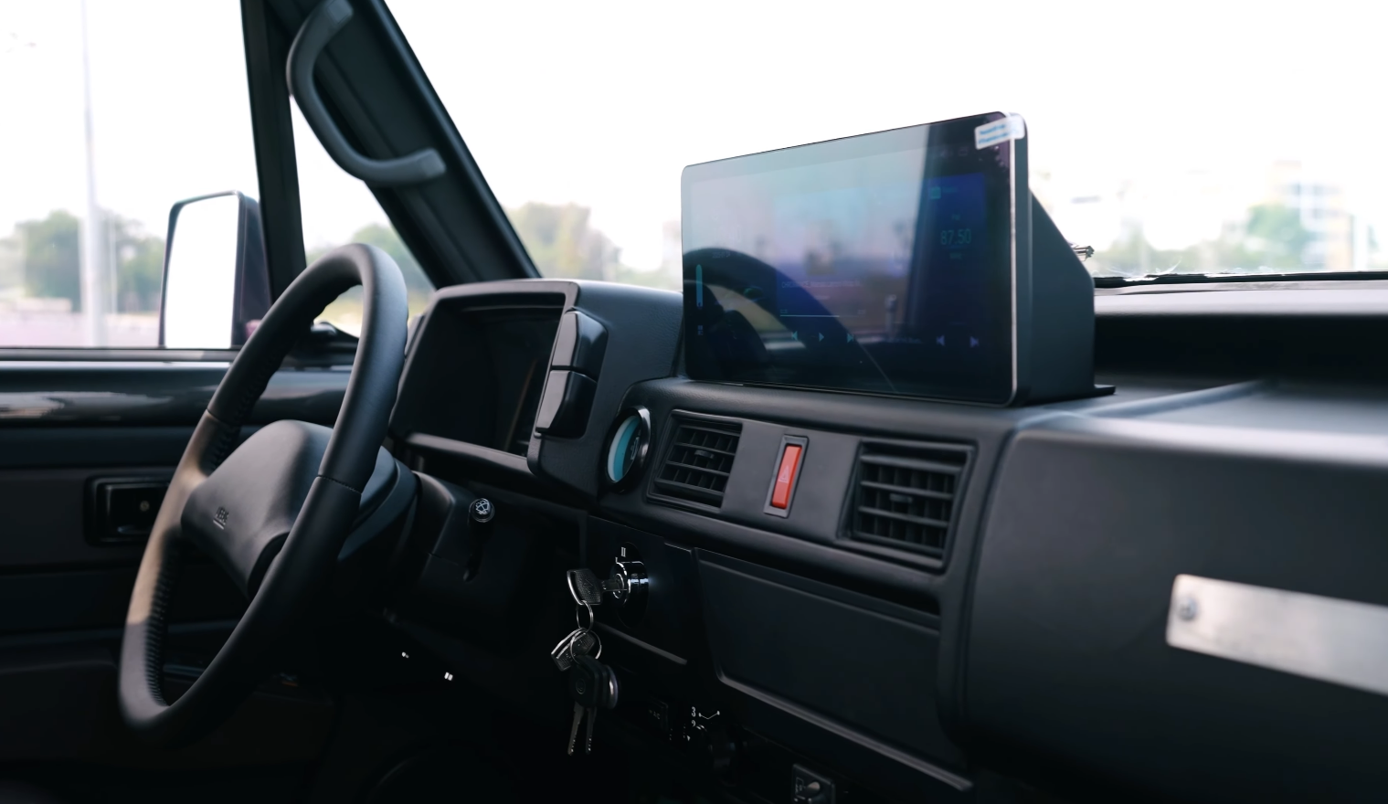 Thợ Việt phục chế Toyota Land Cruiser 1975 mất tới 2 năm: ‘Biến đống sắt vụn thành chiếc xe độc nhất’ - Ảnh 19