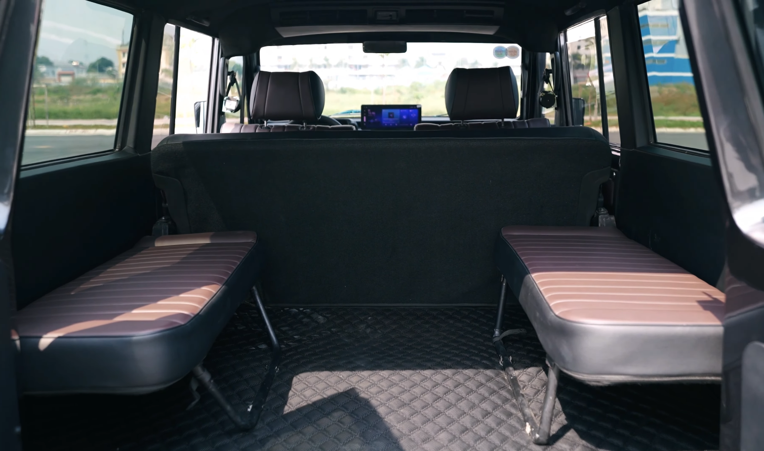 Thợ Việt phục chế Toyota Land Cruiser 1975 mất tới 2 năm: ‘Biến đống sắt vụn thành chiếc xe độc nhất’ - Ảnh 21