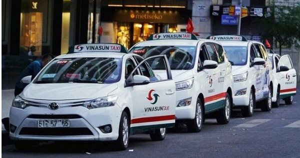 Ông lớn taxi truyền thống chơi lớn: Thay toàn bộ màn hình hiển thị cước phí, thêm công nghệ "chốt giá" độc lạ - Ảnh 1