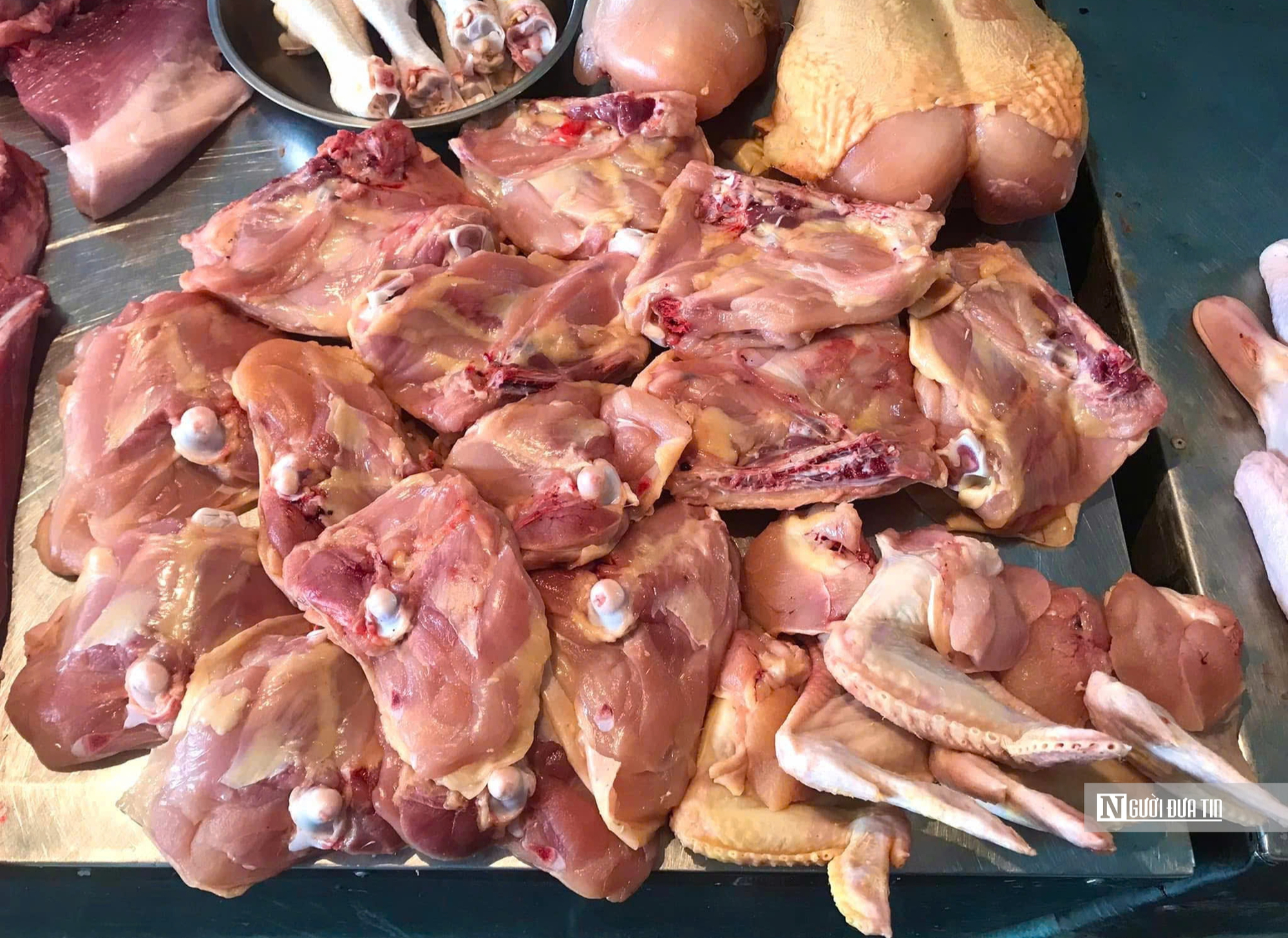 Gần Tết, thịt tươi sống đồng loạt "rủ nhau" tăng giá - Ảnh 2