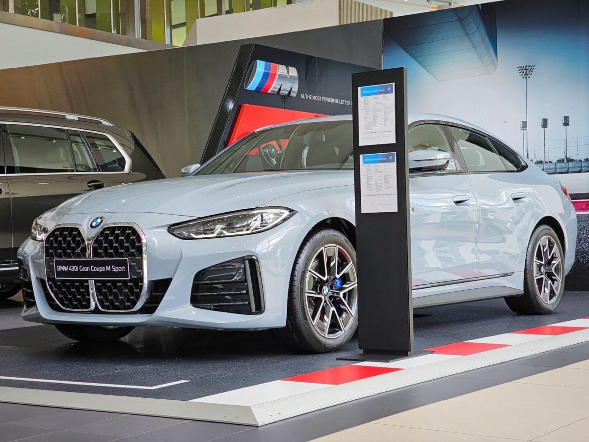 Hàng loạt ô tô được giảm giá trăm triệu ngay sát Tết - Ảnh 2