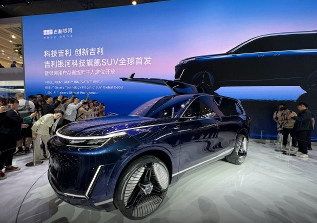 Hãng xe xây nhà máy hơn 4.000 tỷ ở Việt Nam hé lộ mẫu SUV chủ lực: Tiêu thụ chỉ 2,62L/100km, dư sức chạy từ Hà Giang đến Cà Mau với 1 bình nhiên liệu - Ảnh 1