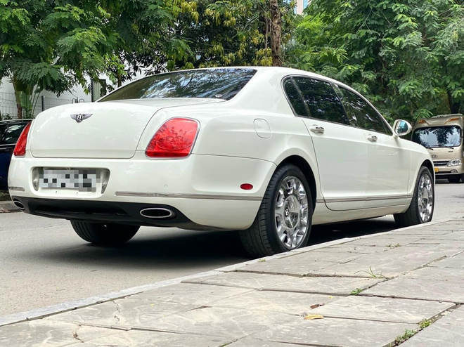 5 xe cũ biểu tượng của đại gia tầm giá Camry mua chơi Tết: Có chiếc siêu sang cỡ Rolls-Royce, ngồi cực êm - Ảnh 20