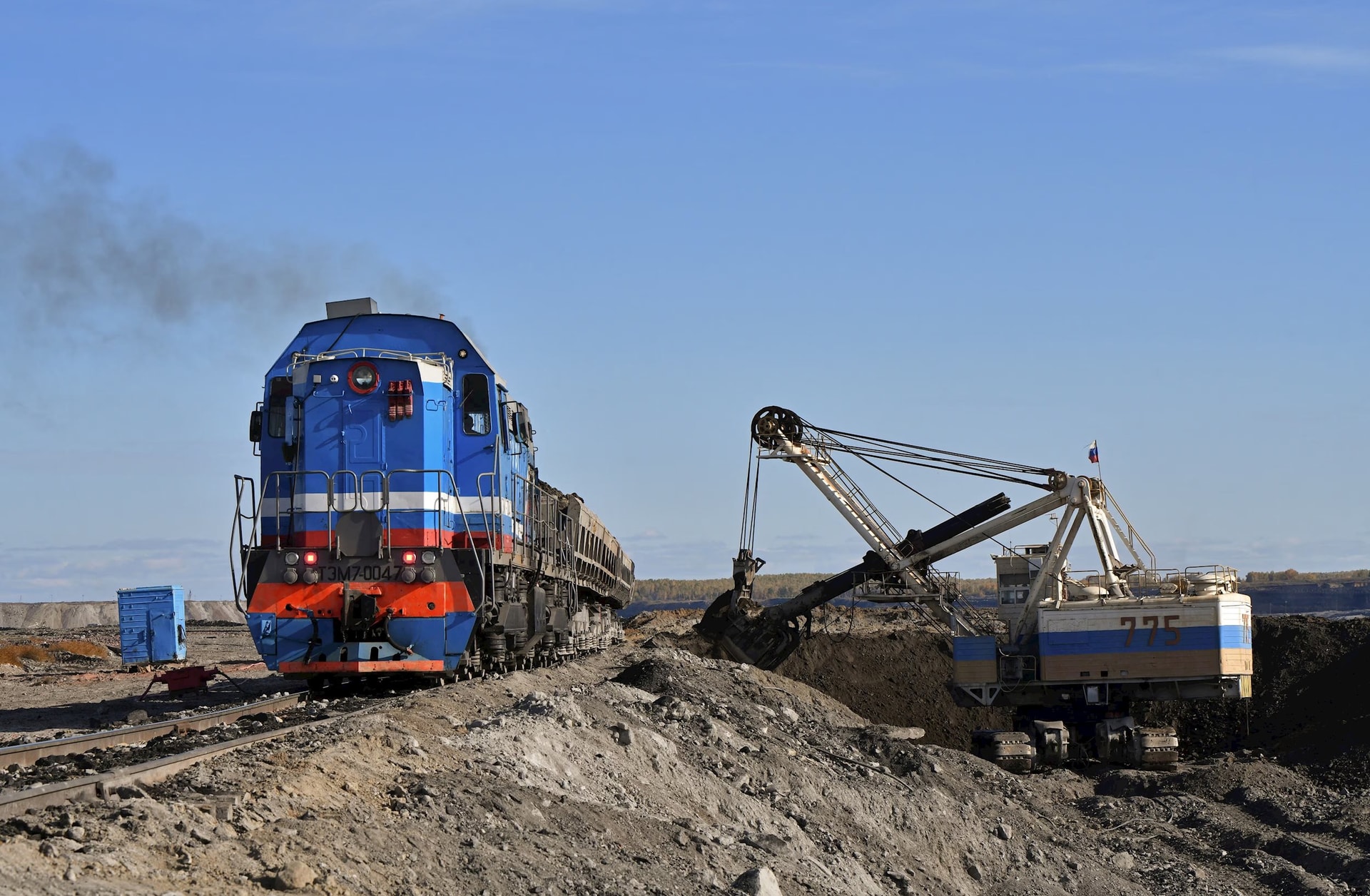 Bị Mỹ trừng phạt, nền kinh tế số 2 thế giới quay lưng với "vàng đen" của Nga, tích cực mua hàng trăm triệu tấn từ Đông Nam Á - Ảnh 1