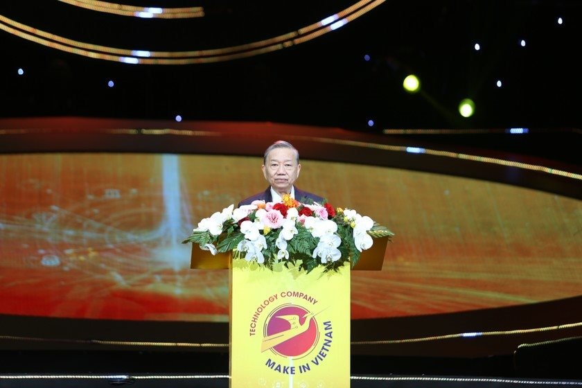 Một ngành hàng bội thu trăm tỷ USD trong năm 2024, đứng thứ 2 thế giới về xuất khẩu nhưng Tổng Bí thư Tô Lâm đánh giá: Đừng để Việt Nam thành cứ điểm lắp ráp-gia công - Ảnh 3