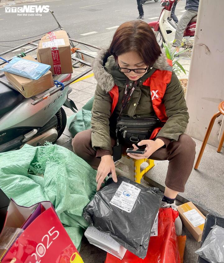 Giao 500 đơn hàng/ngày, shipper làm không hết việc, thu nhập dịp Tết tăng gấp 3 - Ảnh 3