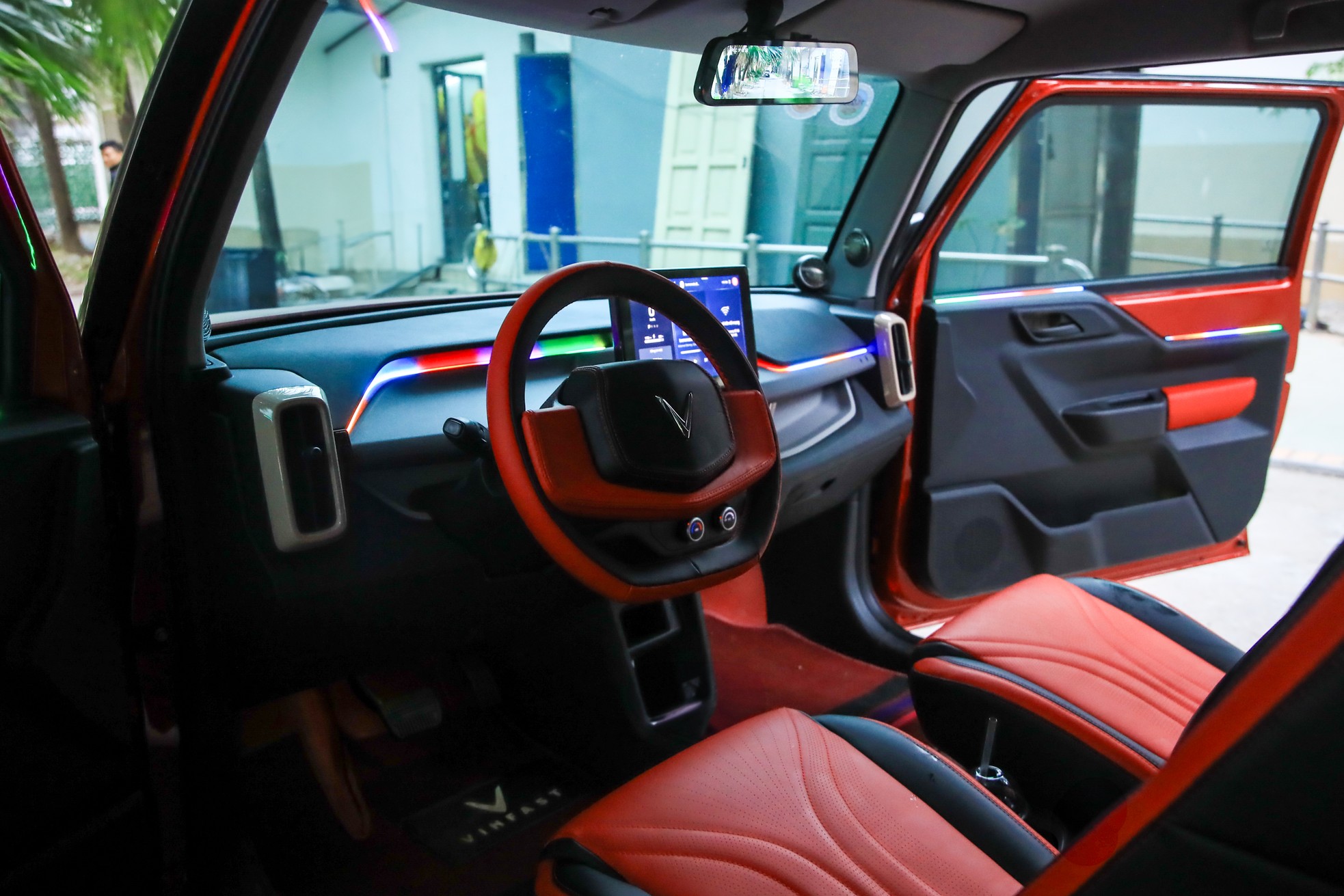 VinFast VF3 độ phong cách ‘7 viên ngọc rồng’ của tiền đạo Phạm Tuấn Hải - Ảnh 5