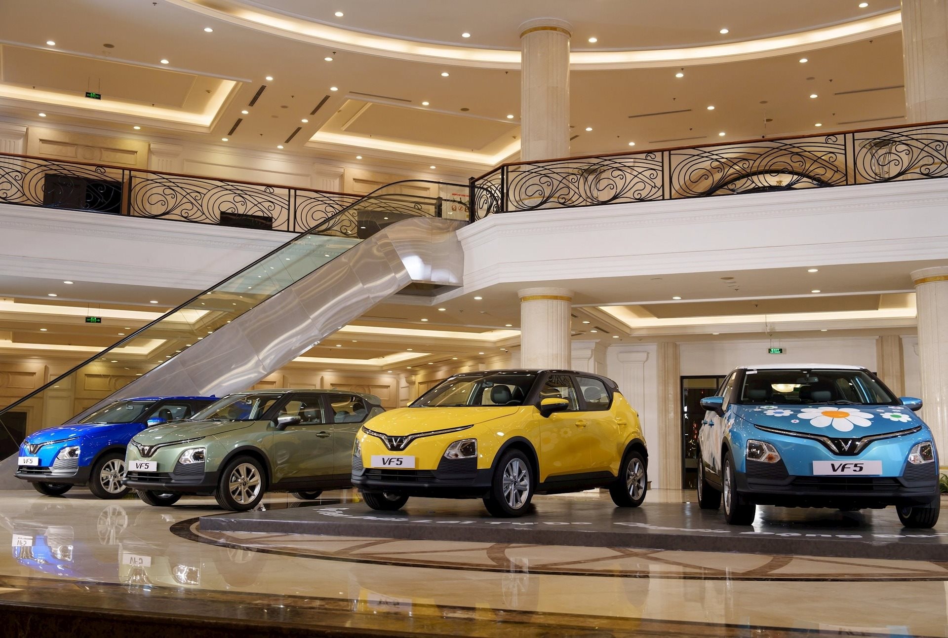 VinFast đã tìm ra 'xe quốc dân mới' sau Fadil: Cả năm 2024 bàn giao 32.000 xe, riêng tháng 12 gần 5.000 xe - Ảnh 2