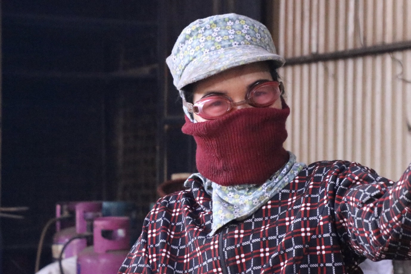 Cá kho làng Vũ Đại tới tấp đơn hàng Tết - Ảnh 14