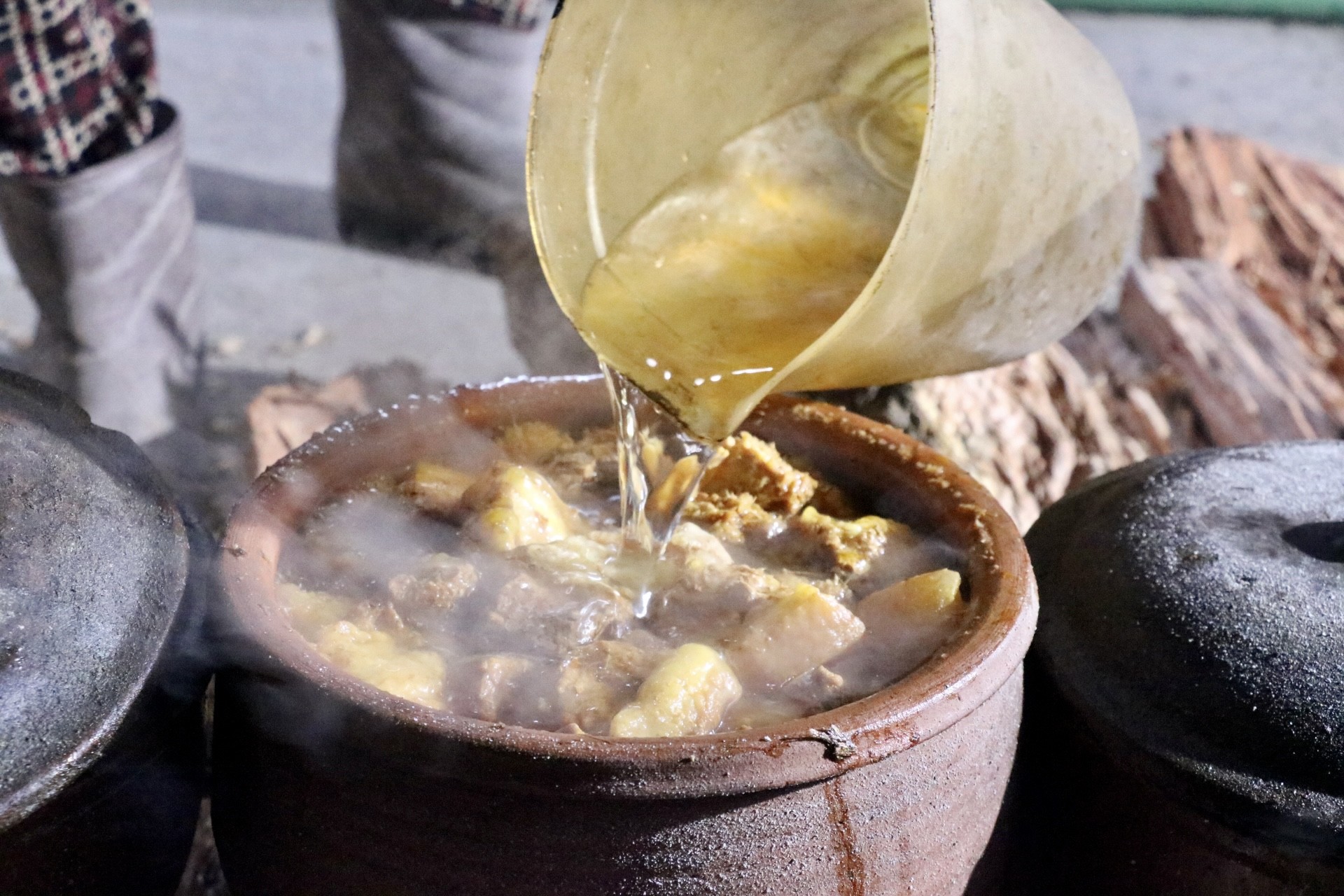 Cá kho làng Vũ Đại tới tấp đơn hàng Tết - Ảnh 8